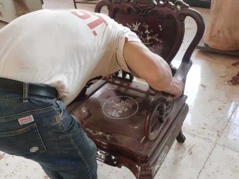 衡阳老旧红木家具保养技巧